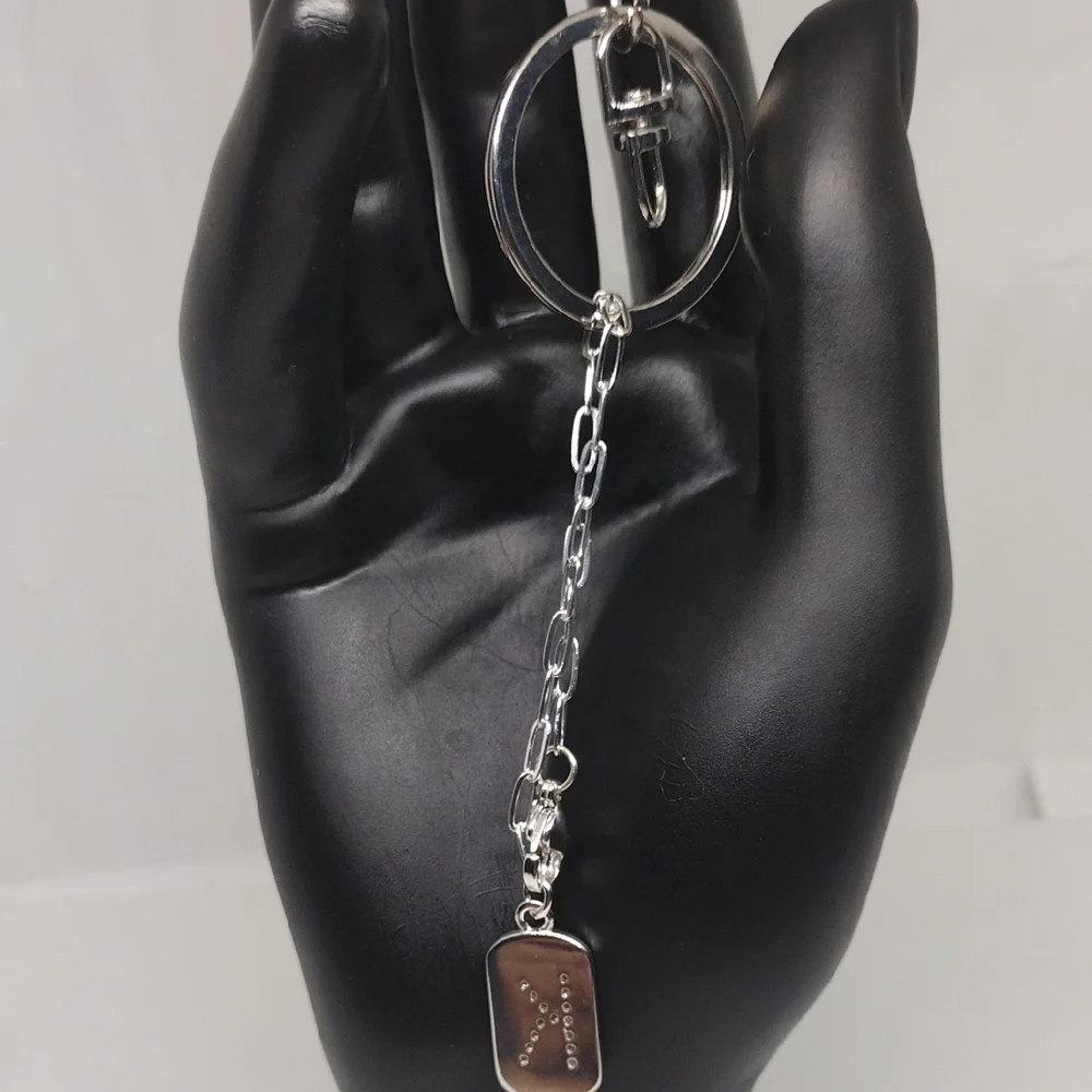 Elegant Silver Keychain with Stylish ‘K’ Pendant – Perfect Gift